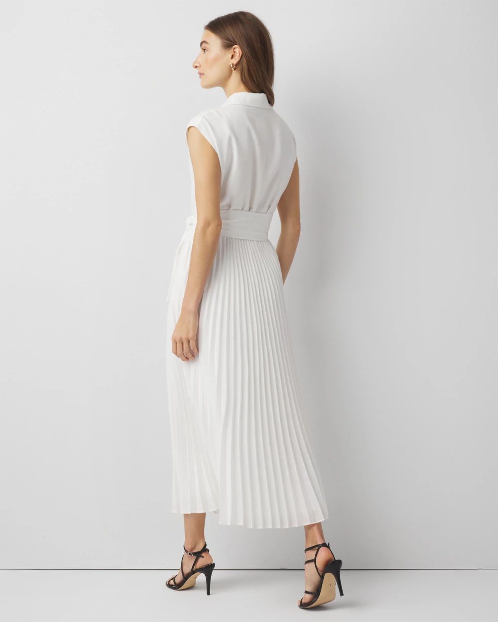 18479 Black & White Pleated Dress